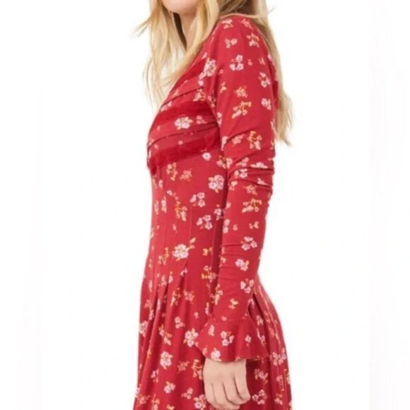 Free People Good Days Mini Dress in Pop Combo Size XS red floral V-neck New - Picture 3 of 11